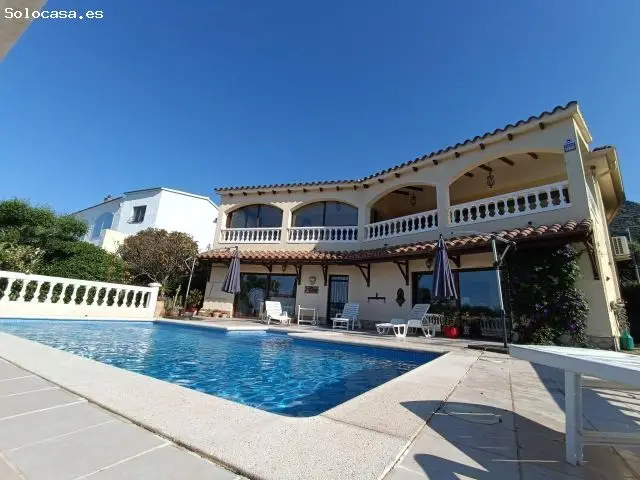 Villa con Vistas al Mar en Mas Fumats Roses