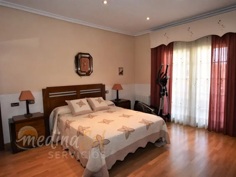 Atico en venta en La Union con terraza de 200m2 y planta baja
