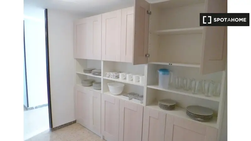 Alquiler Habitaciones Arrabal Zaragoza Piso 6 Dormitorios