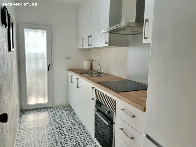 Apartamento en Benicasim con Vistas al Mar y Piscina