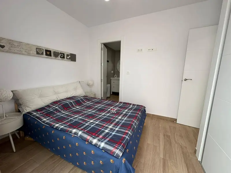Bungalow en Gran Alacant con Piscina y Jardin Privado