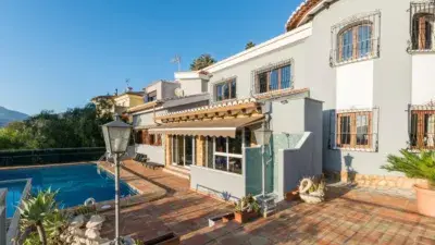 Chalet de Lujo en Gandia con Piscina y Casa de Invitados