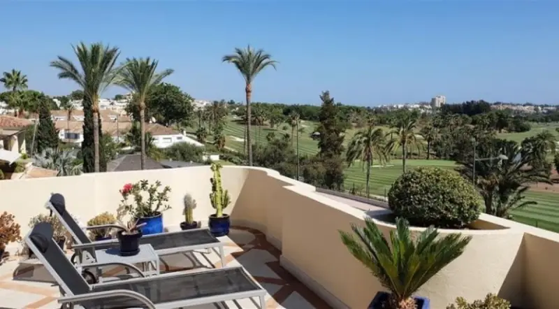 Ático en Venta Marbella 2 Dormitorios Piscina Privada