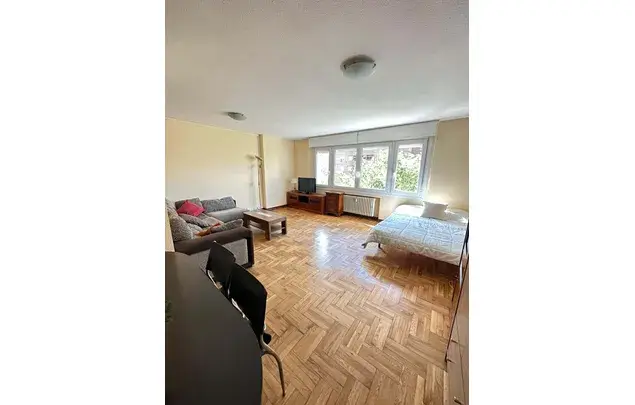 Habitaci
ón 110m
² Pamplona