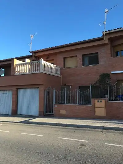 Casa Adosada 4 Dormitorios Pinoso