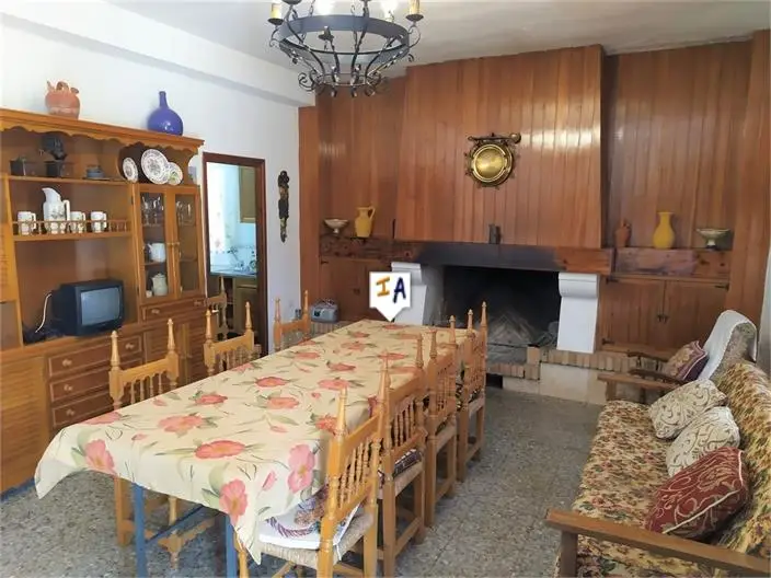 Casa en Venta Puente Genil 4 Dormitorios Piscina
