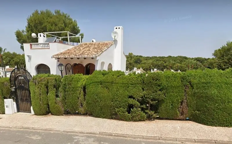 Villa en Venta Villamartin 4 Dormitorios Piscina Jacuzzi