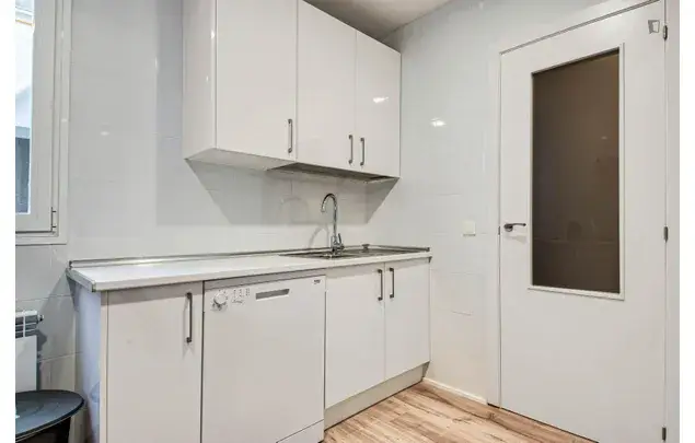 Alquiler Apartamento 9 Dormitorios Madrid 3-24 Meses