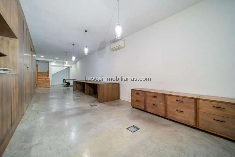 Oficina en Venta Cuenca 150m2 Equipada Alta Calidad
