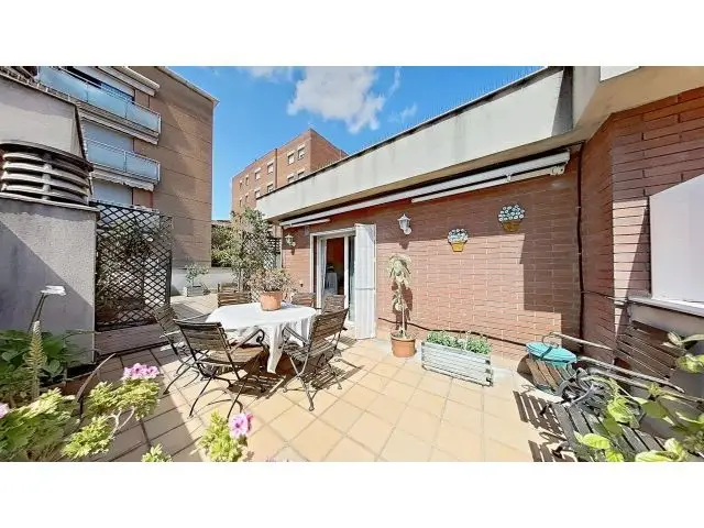Magnífica Vivienda en Barcelona con Terraza y Piscina