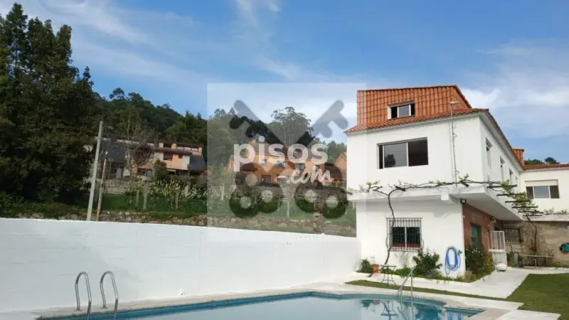 Casa en Venta Gondomar 10 Habitaciones Piscina Amplio Aparcamiento