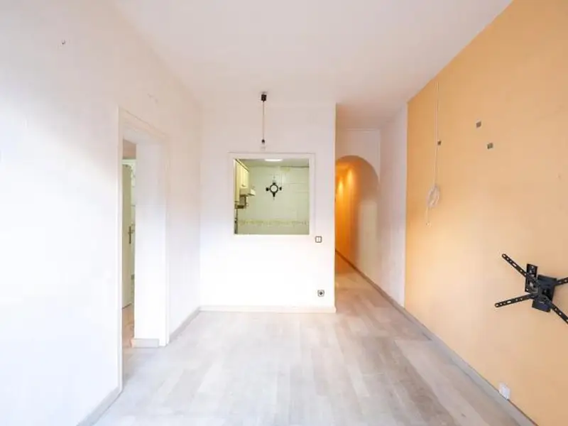 venta Piso en La Font de la Guatlla, Barcelona (31752613032.525552)- Globaliza