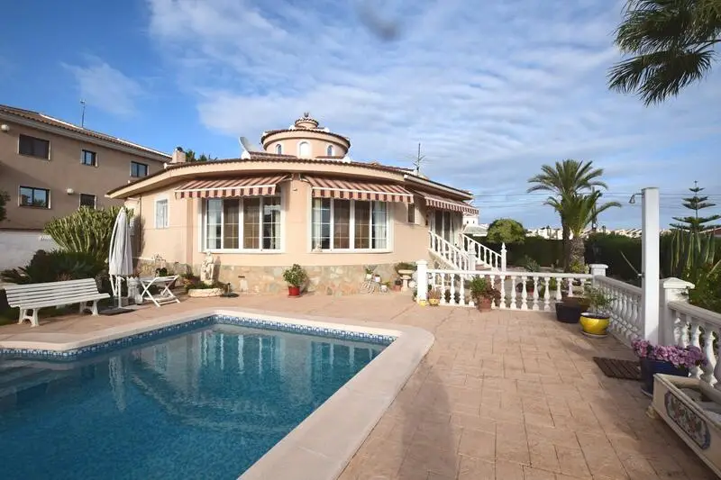 Villa 5 Dormitorios Ciudad Quesada