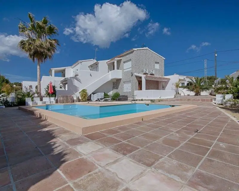 Villa Nueva en Pueblo Calpe