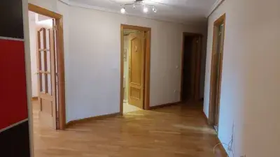 Piso en Alquiler Calle Batalla Pavia 110m2 2Baños 3Habitaciones