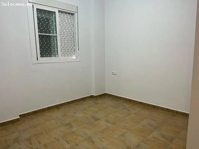 Piso con Garaje Patio y Azotea Cerca del Centro