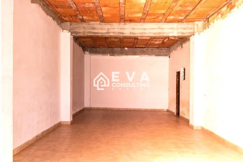 Venta Local Comercial Vila Real 126m2