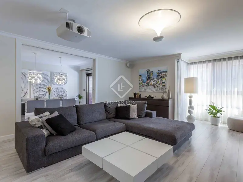 Apartamento 5 Dormitorios Extramurs Valencia Alquiler