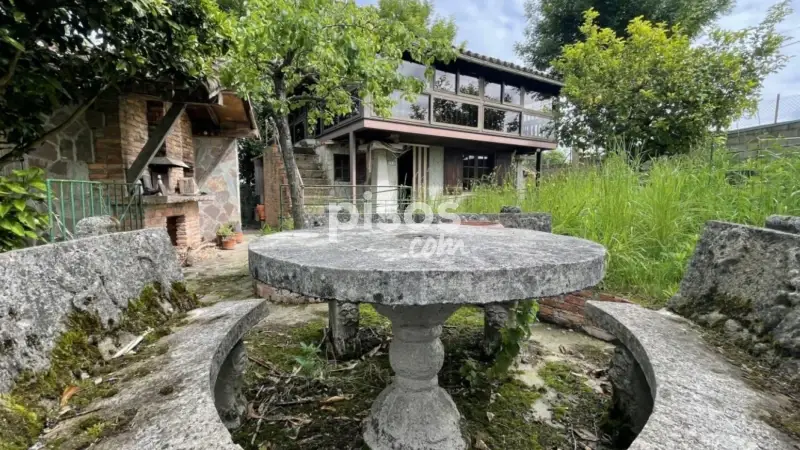 Hórreo Rehabilitado en Viérnoles: Tranquilidad y Naturaleza