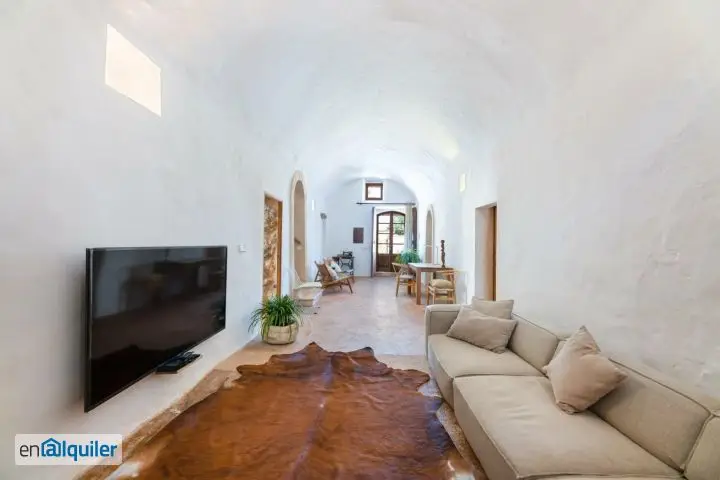 Chalet con Piscina en Sencelles Alquiler Corto Plazo