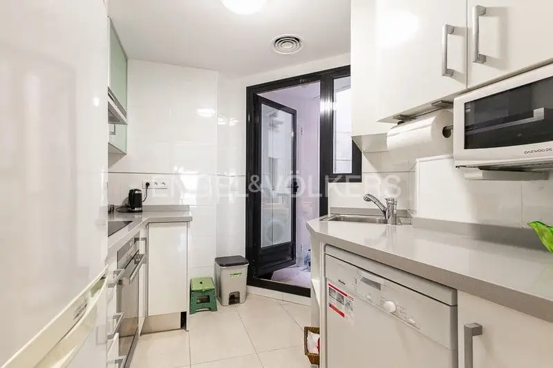 Apartamento en Alboraya con Piscina y Vistas al Mar