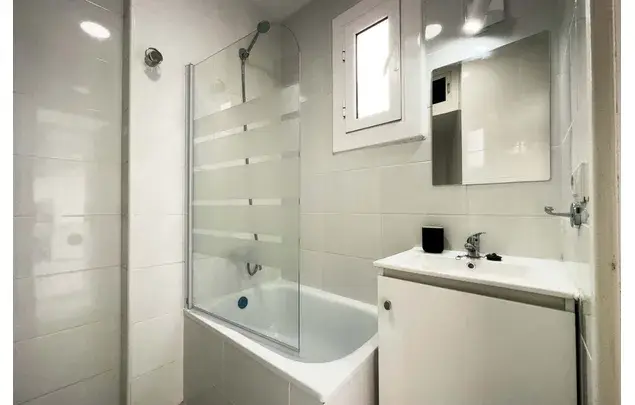 Habitaci
ón 100m
² Barcelona Alquiler Larga Temporada