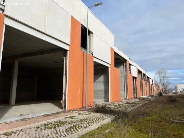 Nave En Venta En Vicolozano, Ávila