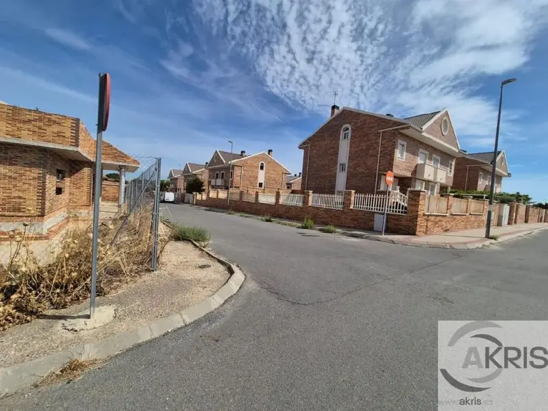 Venta de Casas en Burguillos de Toledo 29 Viviendas