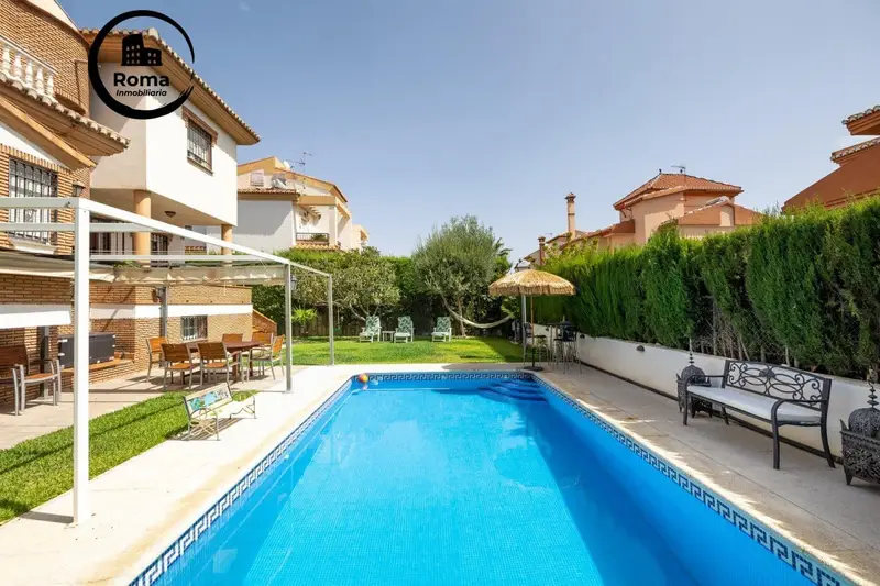Chalet en venta en Ogíjares, Granada