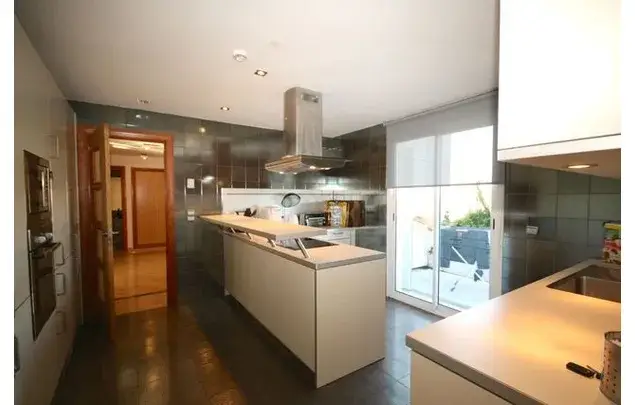 Alquiler Atico 4 Dormitorios 222m2 Marbella Puerto Banus