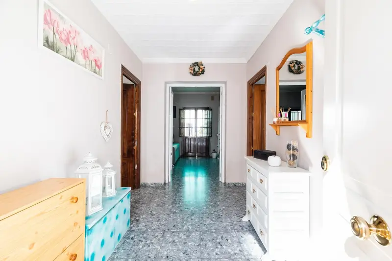 Casa en Venta Peligros Trastero Patio Amplia Reforma
