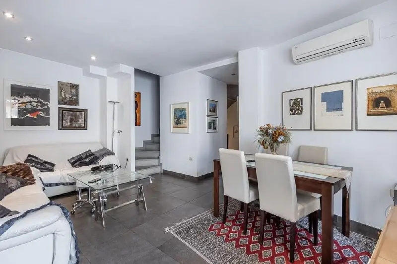 Casa en venta en Realejo Granada 3 dormitorios 2 banos terraza garaje
