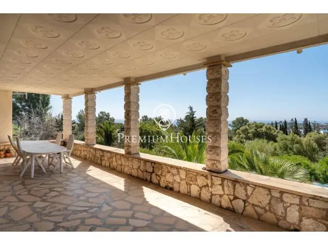 Casa con terreno edificable en Vall de lArrabassada Tarragona