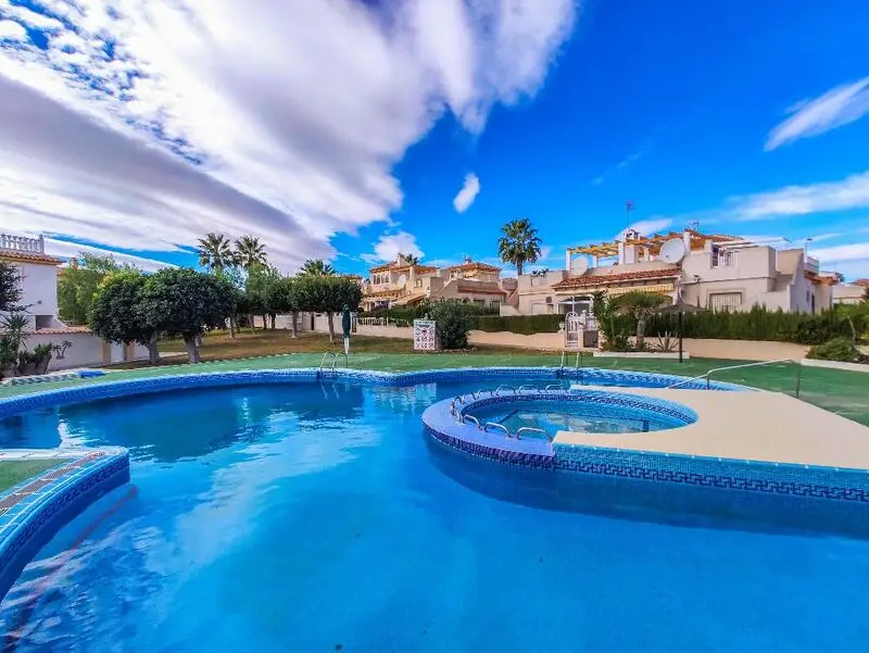 Villa 4 Dormitorios Piscina Los Altos Orihuela Costa Torrevieja
