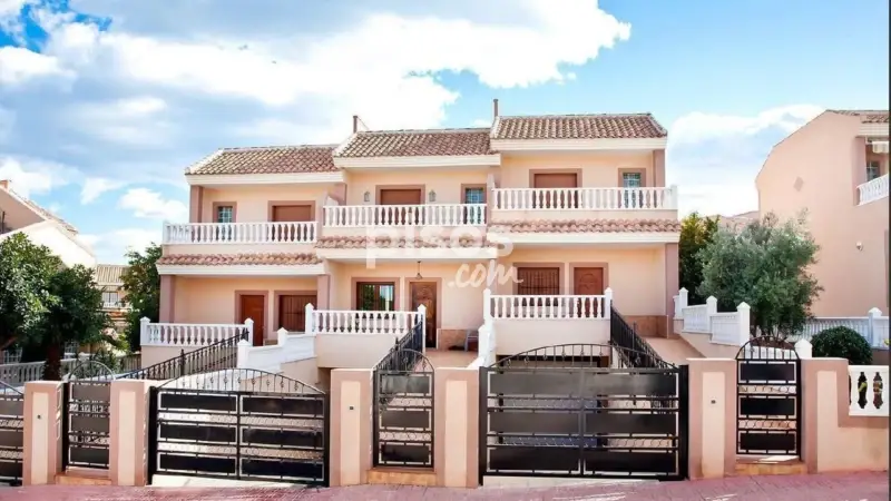 Casa en Venta en Las Merindades 2 habitaciones 3 banos piscina