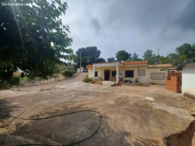 Masia en Borriol con Parcela 2000m2 Reformada