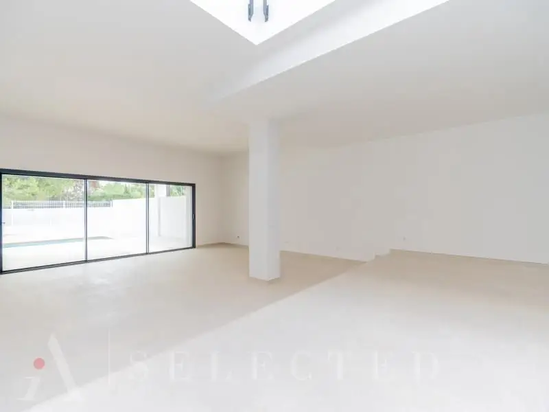 Chalet Adosados de Lujo en Ibiza Cerca de la Playa