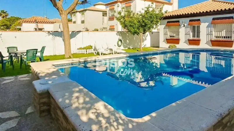 Chalet en Costa de Sancti Petri: Playa, Puerto y Confort