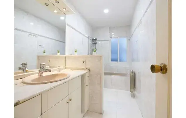 Habitacion en Madrid Centro, apartamento de 6 dormitorios