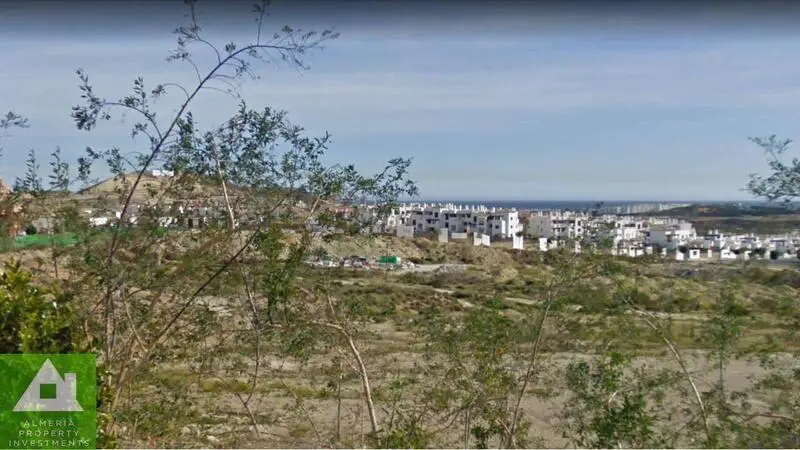 Solares en Vera Playa: Villas de Lujo a 2km de la Playa