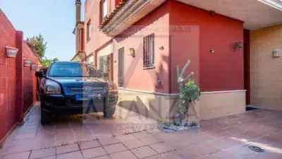 Casa pareada en venta en Calle Donantes de Organos, Número 1