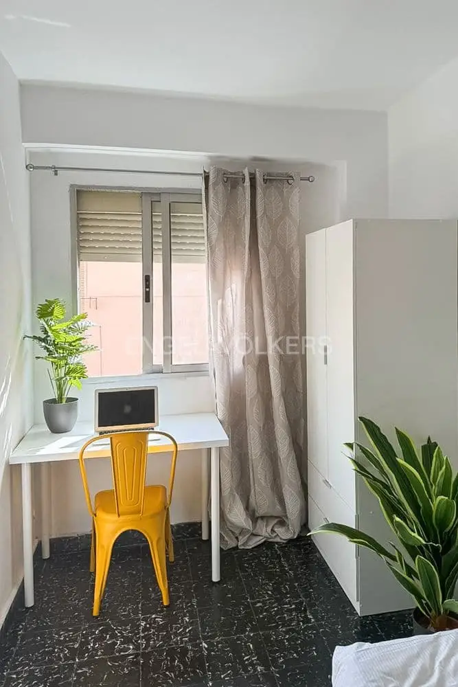 Apartamento en alquiler Valencia Malvarrosa 4 habitaciones cerca de la playa