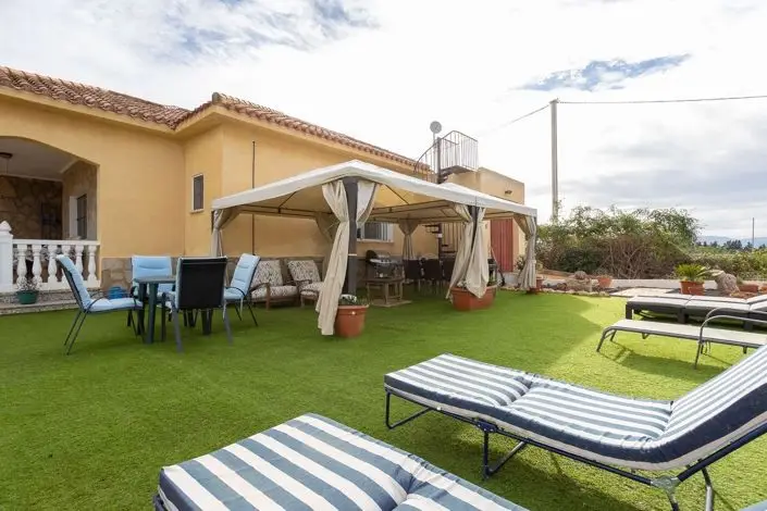 Finca de Lujo con 6 Dormitorios en Venta