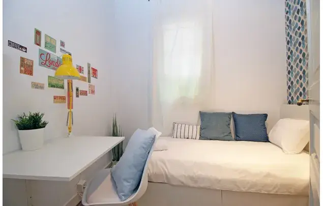 Habitacion Individual en Gracia Barcelona con Aire Acondicionado