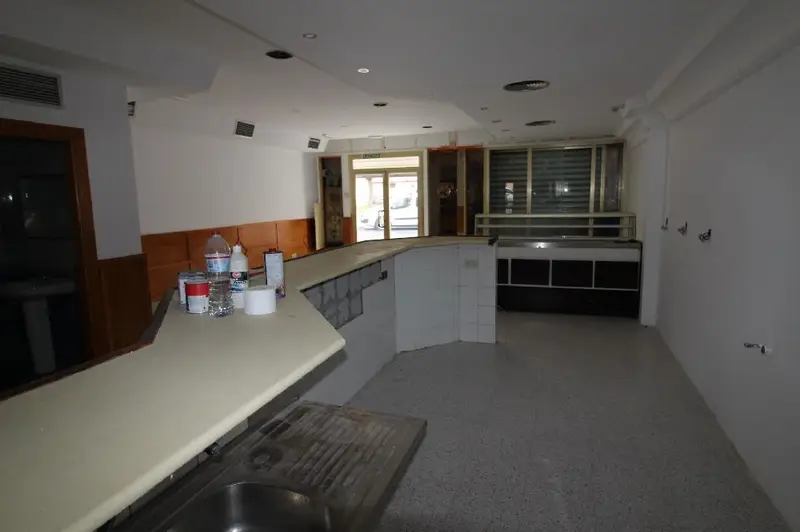 Venta Local Comercial Nueva Andalucía Almería