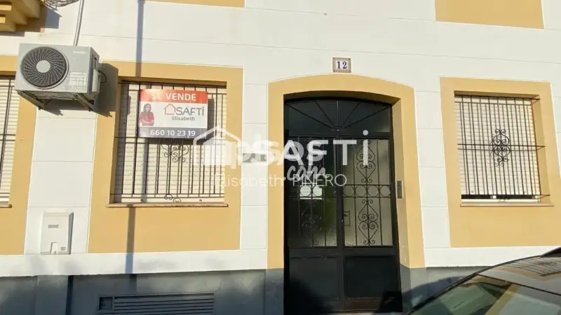 Piso en venta Puebla de La Calzada Planta Baja con Patio y Garaje