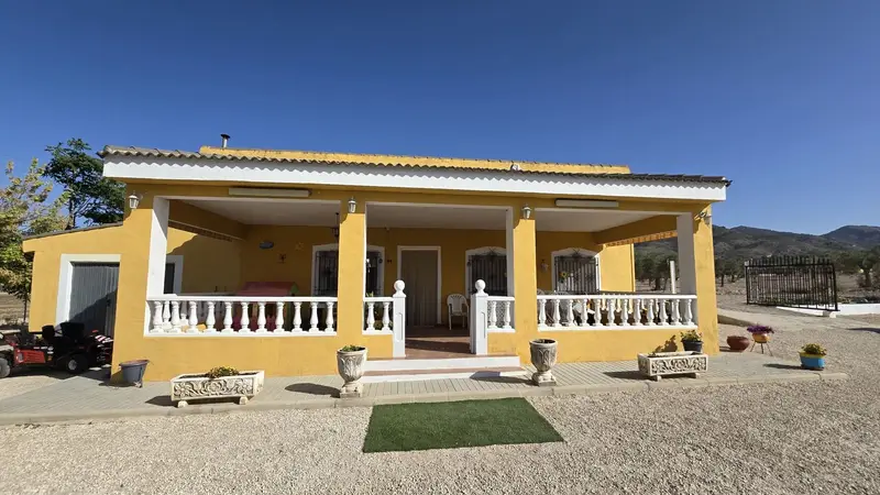 Finca Casa Rural en Venta Sax Alicante