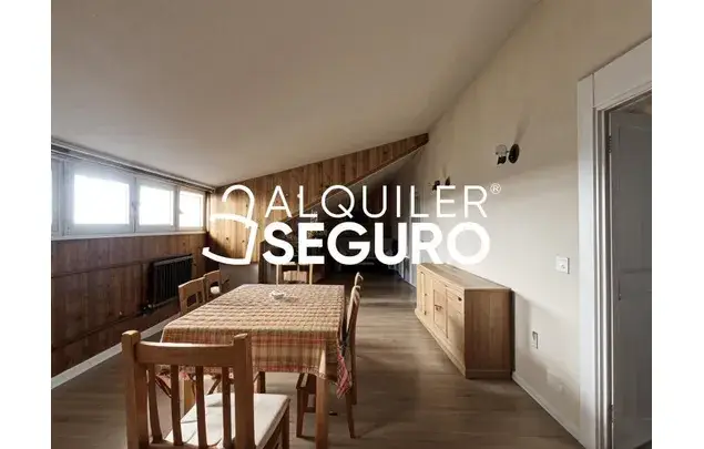 Rent 1 bedroom apartment of 56 m² in La Estación