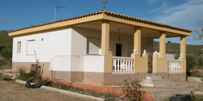 Casa de Campo Moderna cerca de Yecla