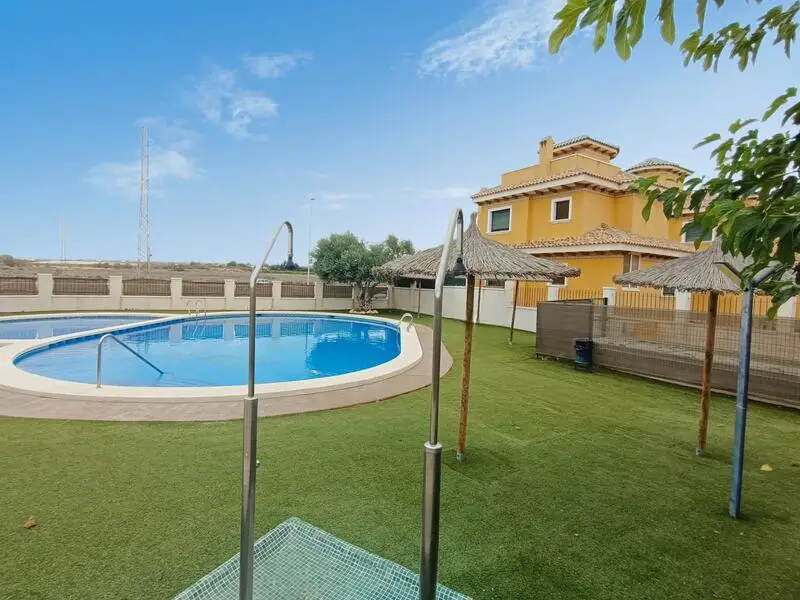 Villa 3 Dormitorios Ciudad Quesada Sótano Solárium Piscina